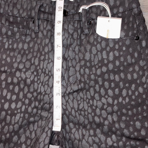 Good American Good Legs Crop Animal Print Jean Size 27 / 4 Black STRETCH! - Picture 14 of 15